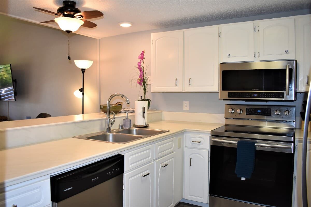 Top-Floor Retreat with Ocean & Golf Course Views! - Photo 3