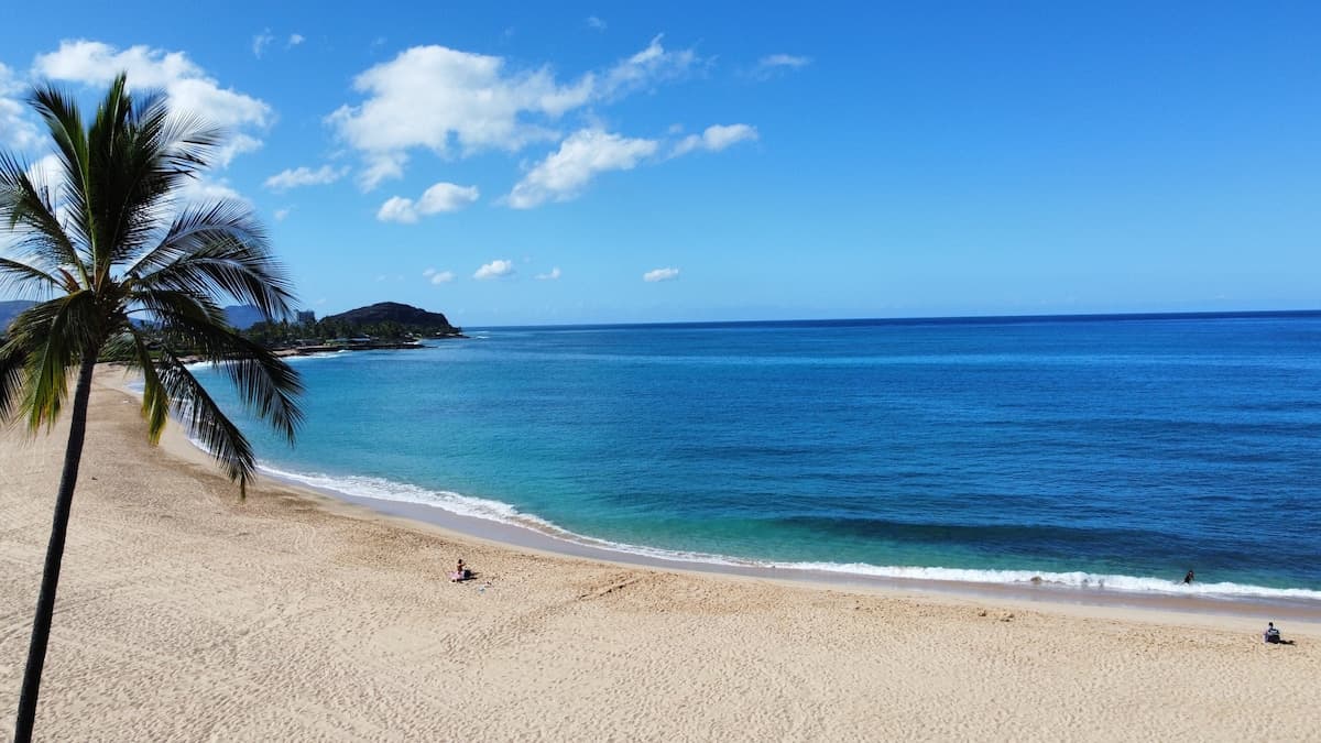 Home in Waianae · ★4.99 · 4 bedrooms · 7 beds · 2.5 private baths - Photo 2