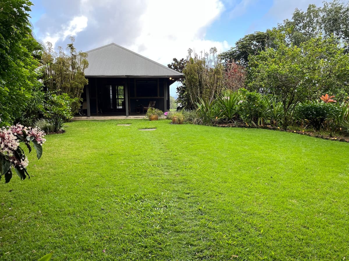 Home in Hana · ★4.98 · 2 bedrooms · 3 beds · 1.5 baths - Photo 3
