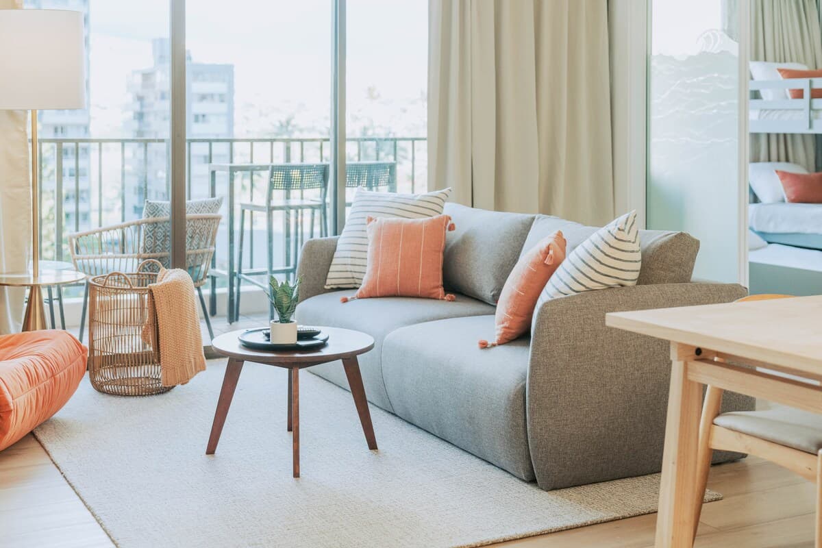 Cozy Family/Group Vacation Home w/ Free Parking! - Photo 4