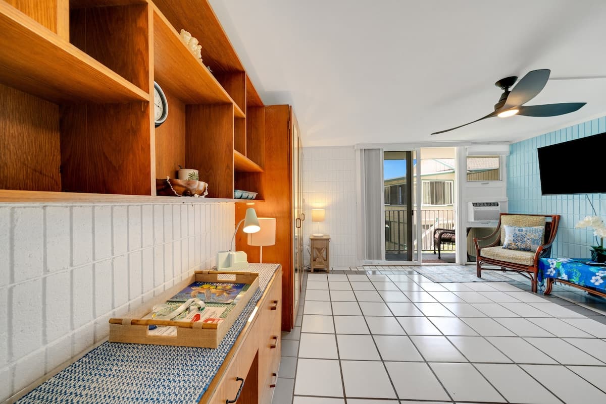 Condo in Hauula · ★4.82 · Studio · 2 beds · 1 private bath - Photo 2