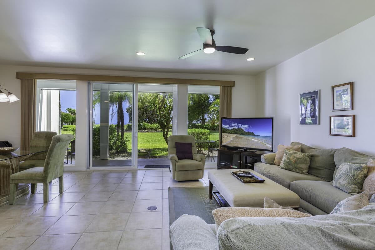 Condo in Princeville · ★4.81 · 1 bedroom · 2 beds · 2 private baths - Photo 1