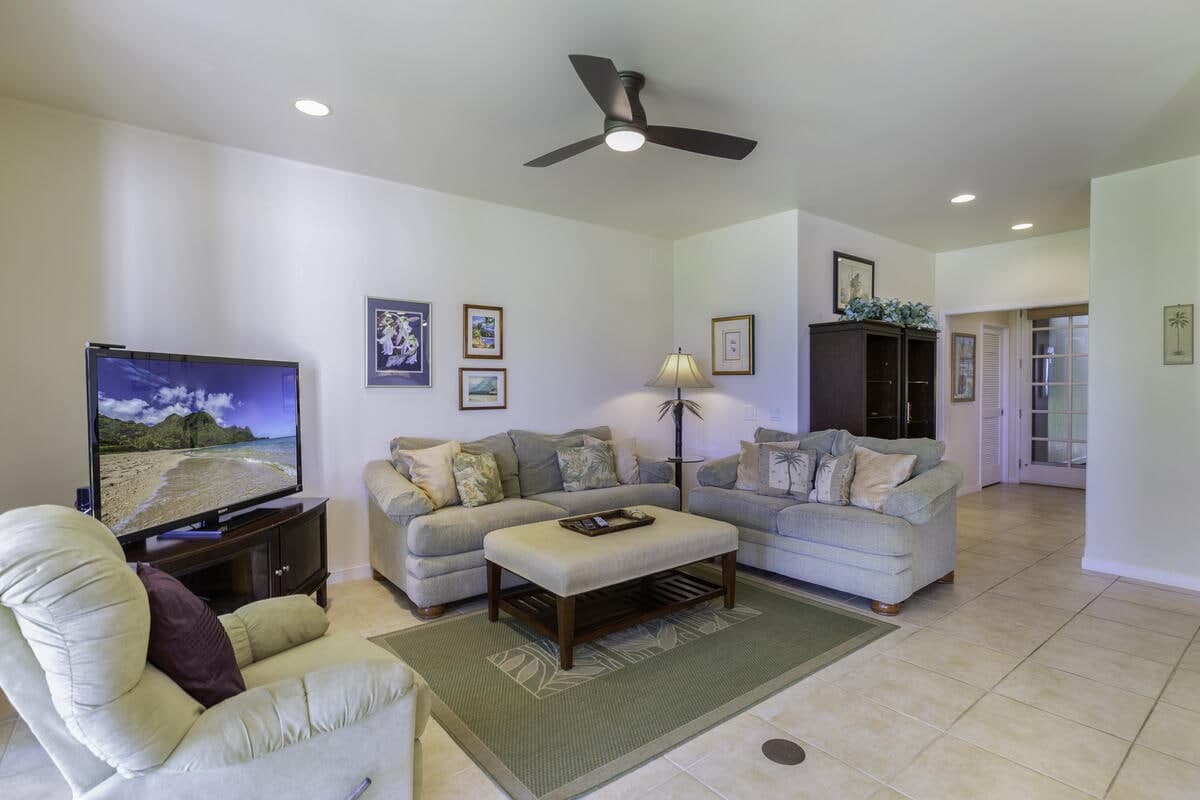 Condo in Princeville · ★4.81 · 1 bedroom · 2 beds · 2 private baths - Photo 2