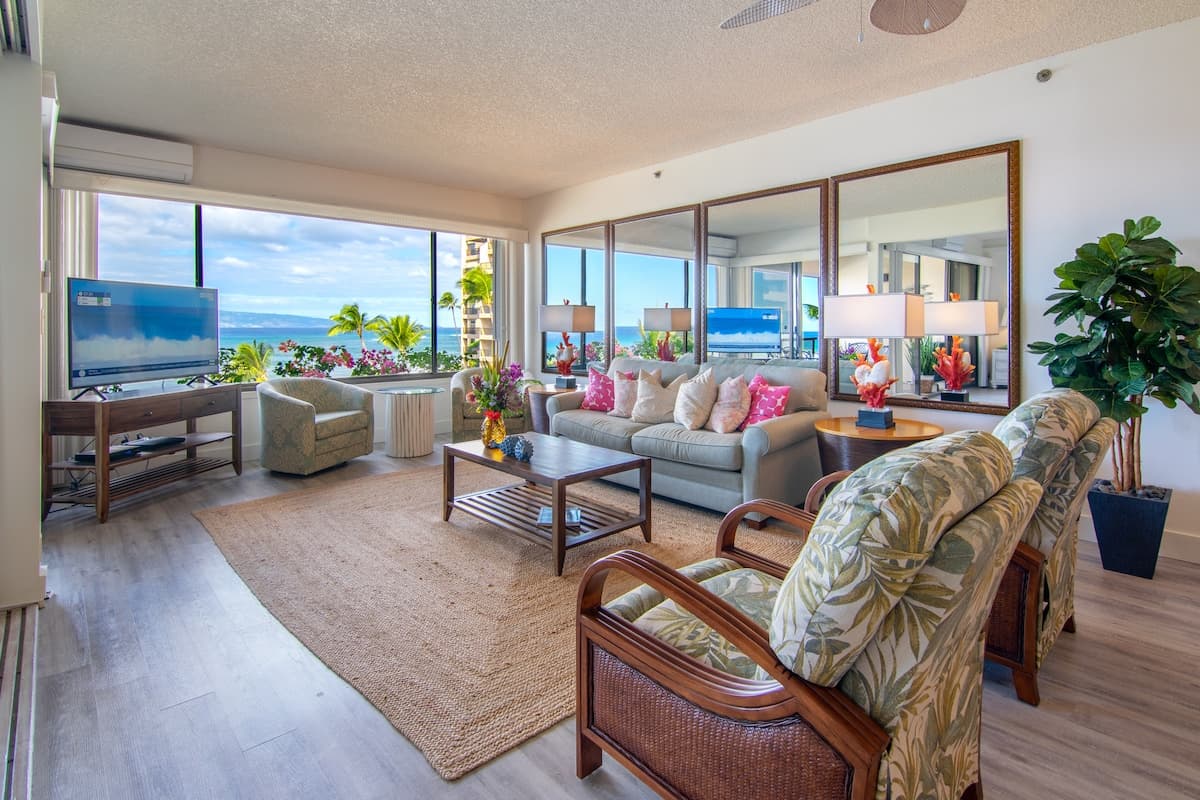 Condo in Lahaina · ★4.83 · 2 bedrooms · 8 beds · 2 baths - Photo 1