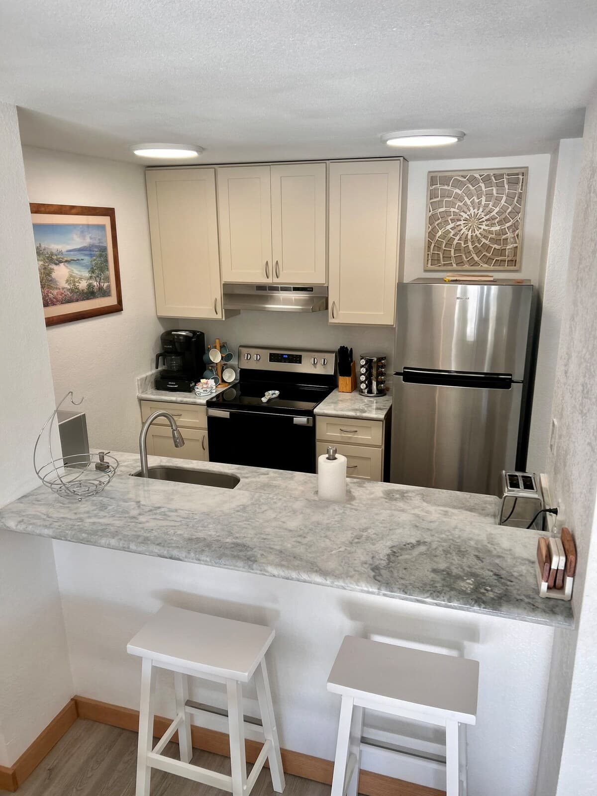 Home in Kihei · ★4.97 · 1 bedroom · 2 beds · 1 bath - Photo 3