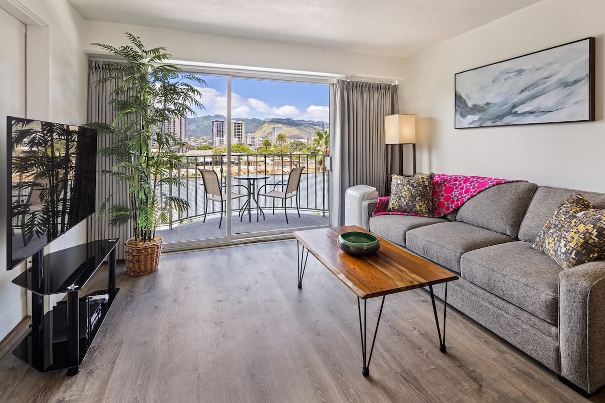 401 FREE Parking/10 min beach/2b-Waikiki/Ala Moana - Photo 4