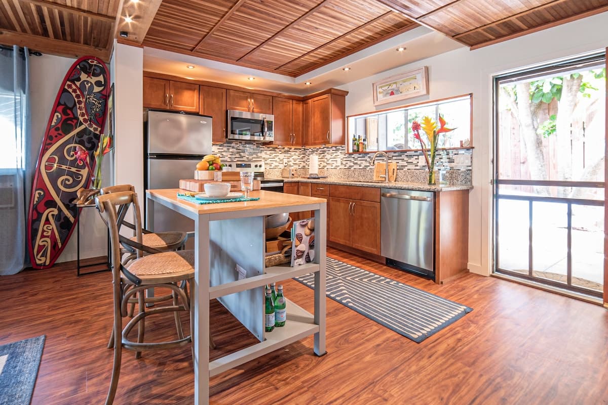 Home in Paia · ★4.96 · 3 bedrooms · 3 beds · 2 baths - Photo 3