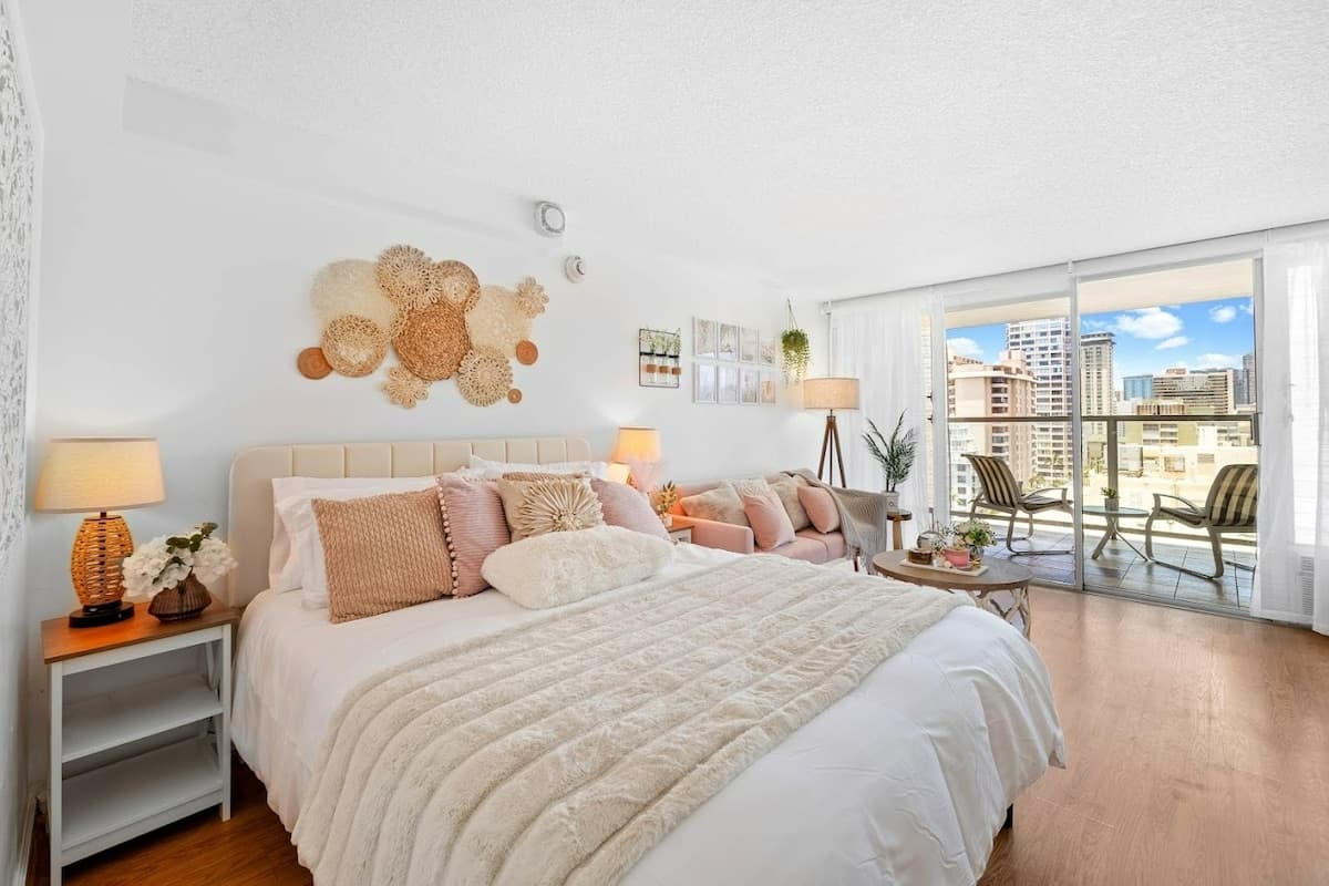 15thFlr Aesthetic Lovely & Bright Cozy Studio - Photo 1