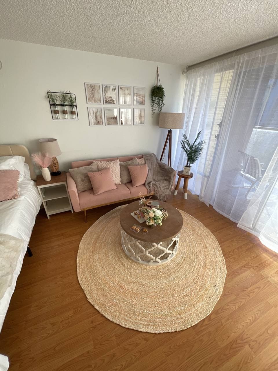 15thFlr Aesthetic Lovely & Bright Cozy Studio - Photo 3