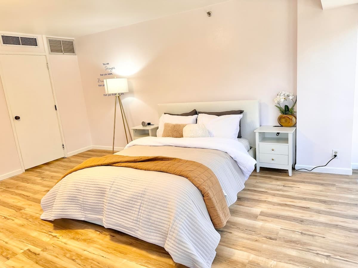 Downtown Honolulu 1 Bedroom Suite Executive Centre - Photo 3