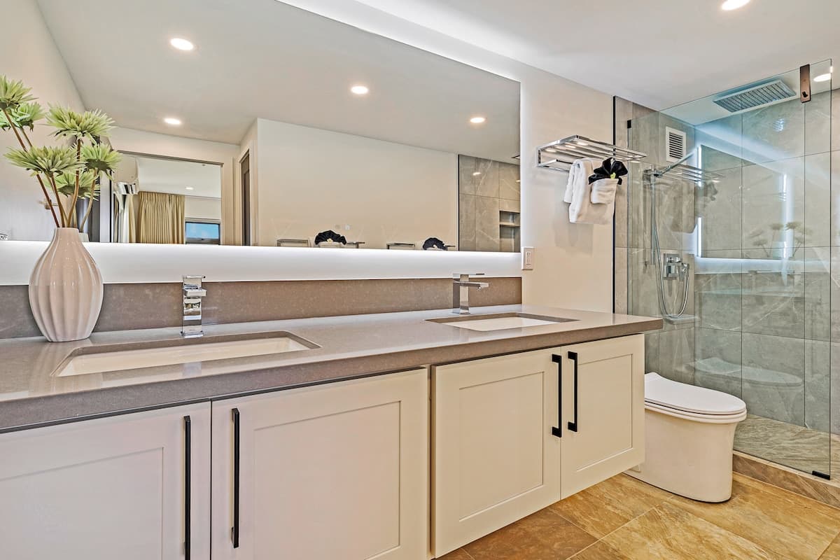 Condo in Kihei · ★5.0 · 2 bedrooms · 2 beds · 2 baths - Photo 3