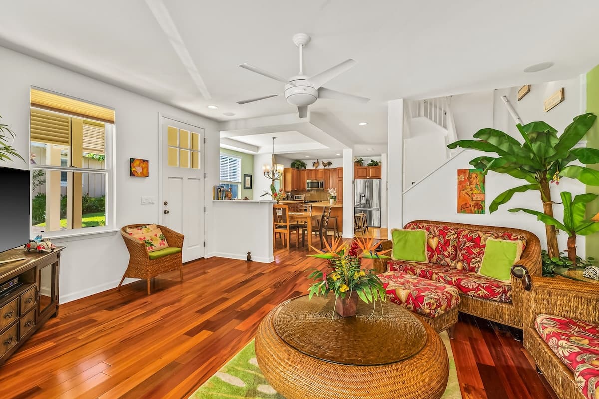 Home in Princeville · ★4.96 · 3 bedrooms · 3 beds · 2.5 baths - Photo 2
