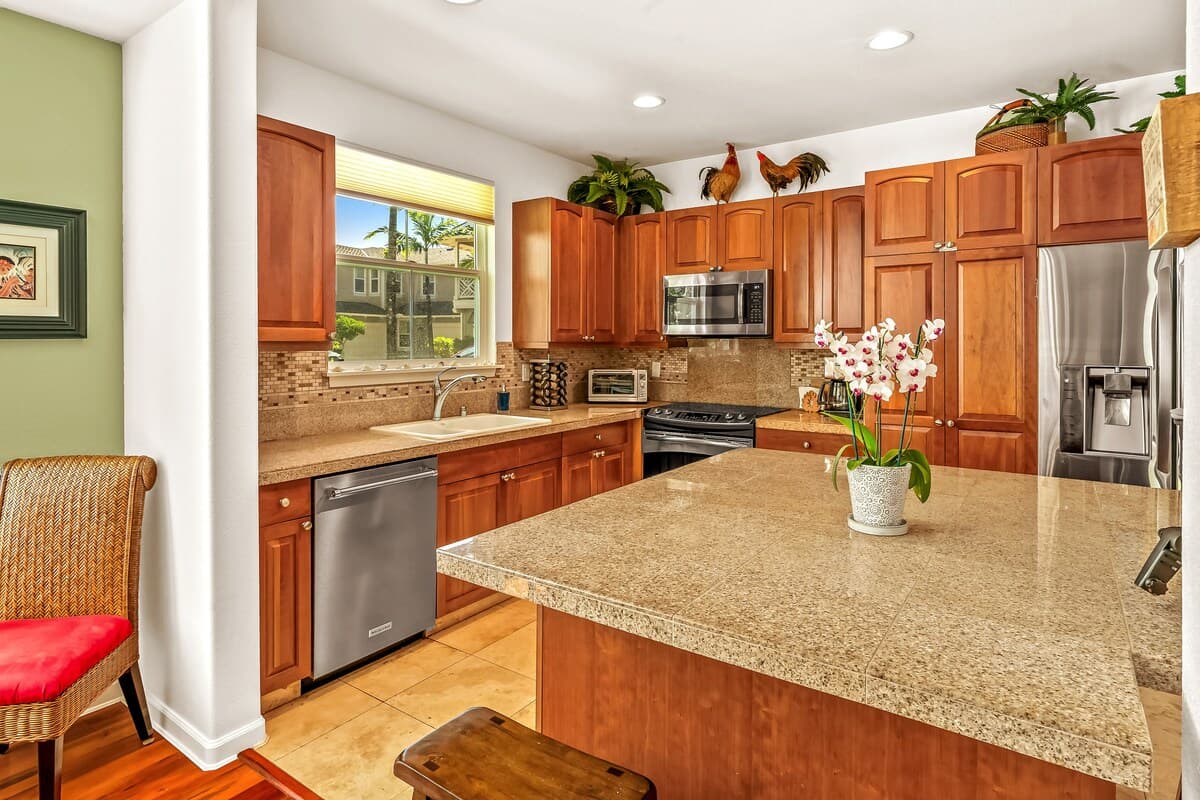Home in Princeville · ★4.96 · 3 bedrooms · 3 beds · 2.5 baths - Photo 4