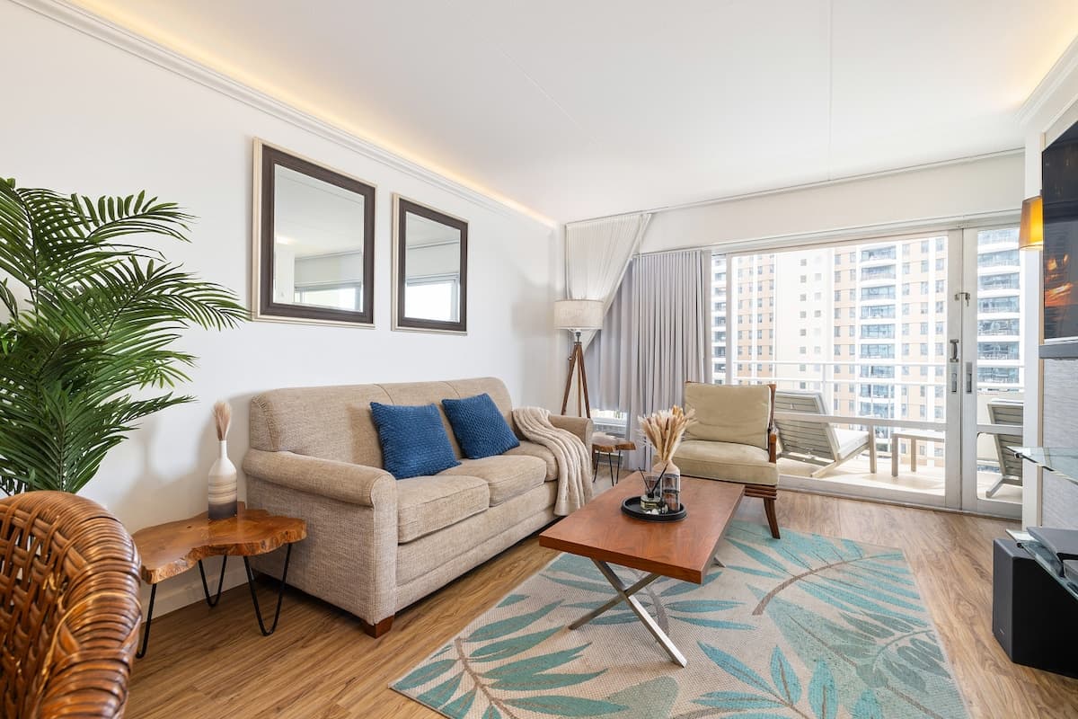 12F Oasis: Studio with Balcony and Ocean Scene - Photo 5