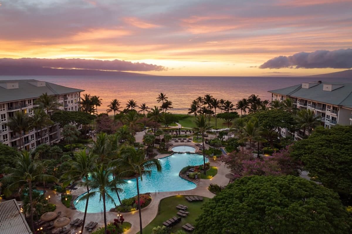 Hotel in Lahaina · ★5.0 · 2 bedrooms · 4 beds · 2 shared baths - Photo 1