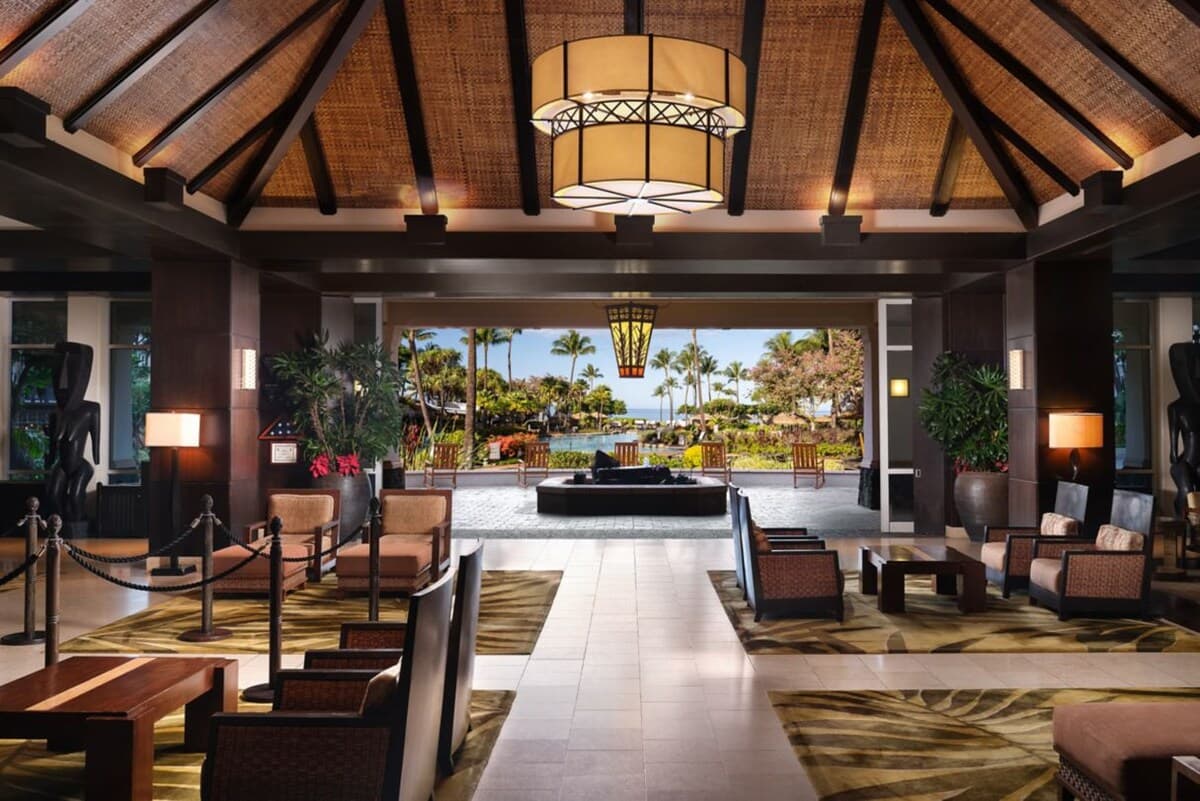 Hotel in Lahaina · ★5.0 · 2 bedrooms · 4 beds · 2 shared baths - Photo 5