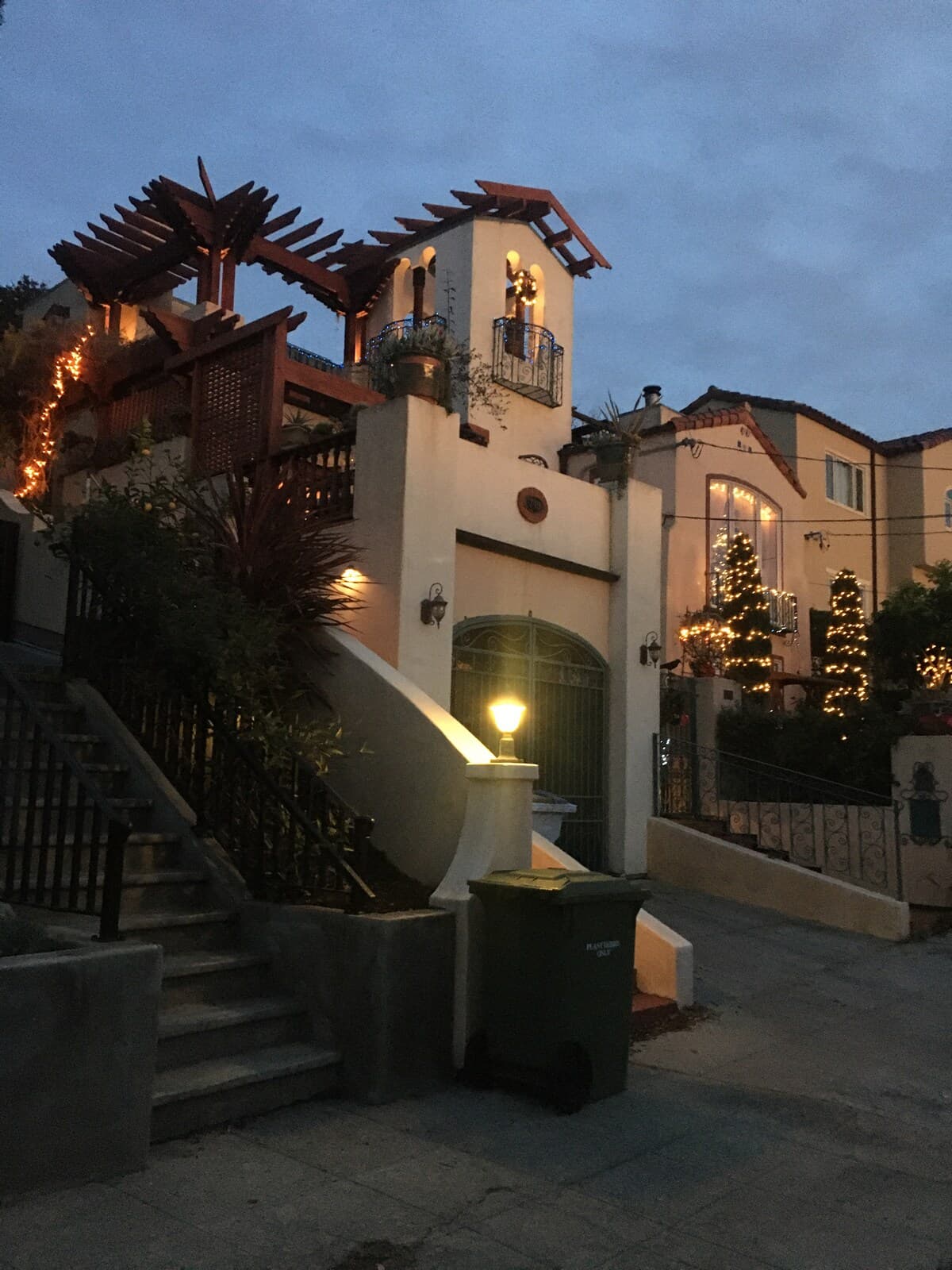 Berkeley Hills Hot Tub, Golden Gate Views - Photo 1