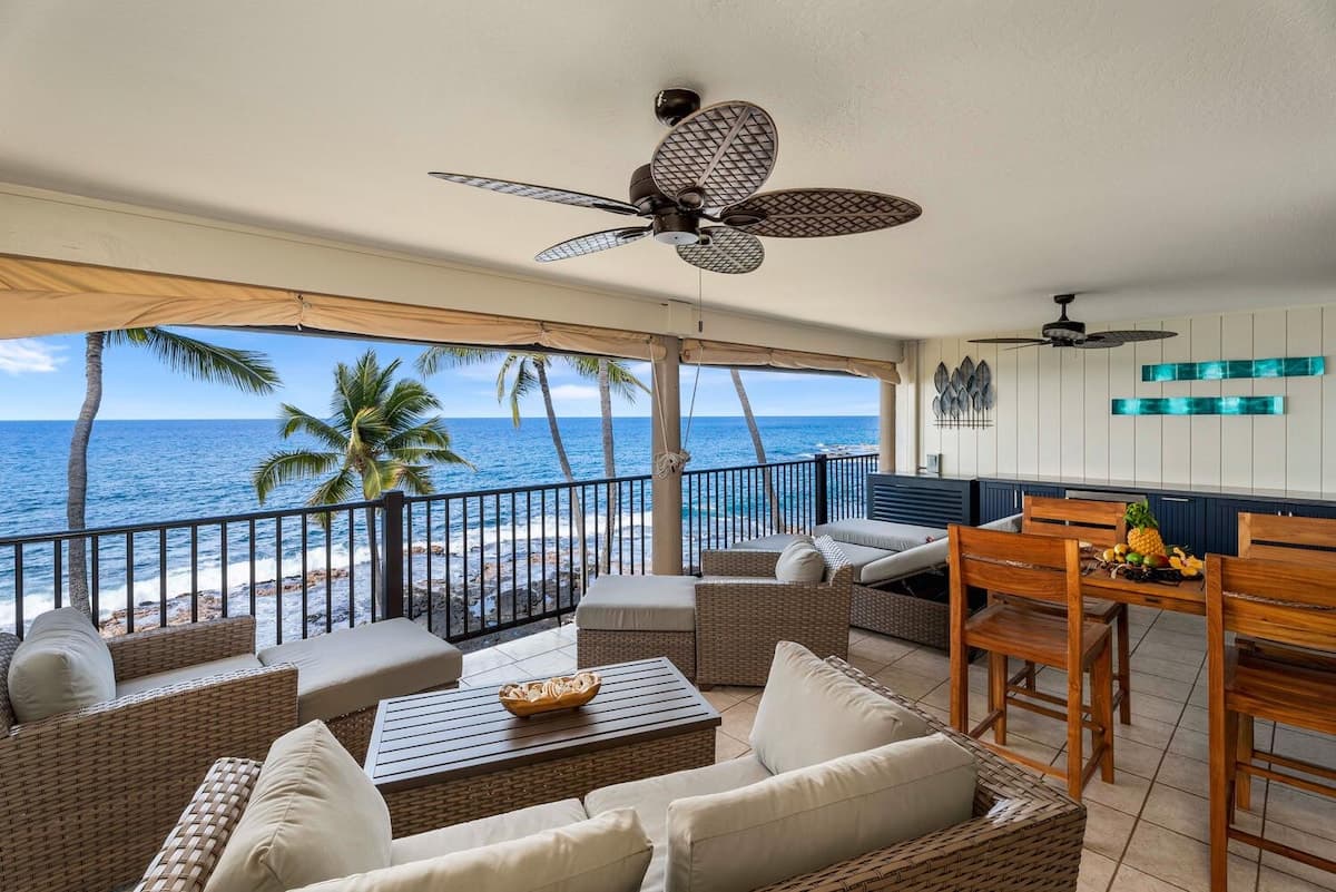 Condo in Kailua-Kona · ★5.0 · 2 bedrooms · 2 beds · 2 baths - Photo 1