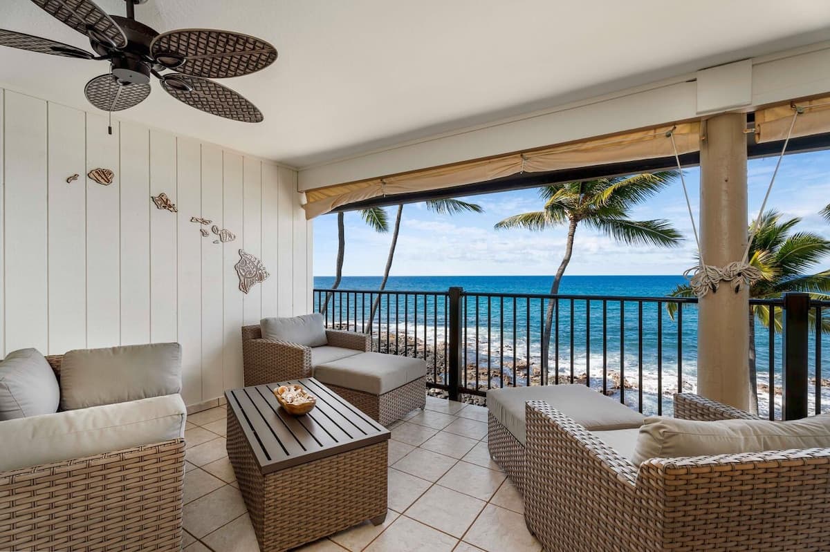 Condo in Kailua-Kona · ★5.0 · 2 bedrooms · 2 beds · 2 baths - Photo 5