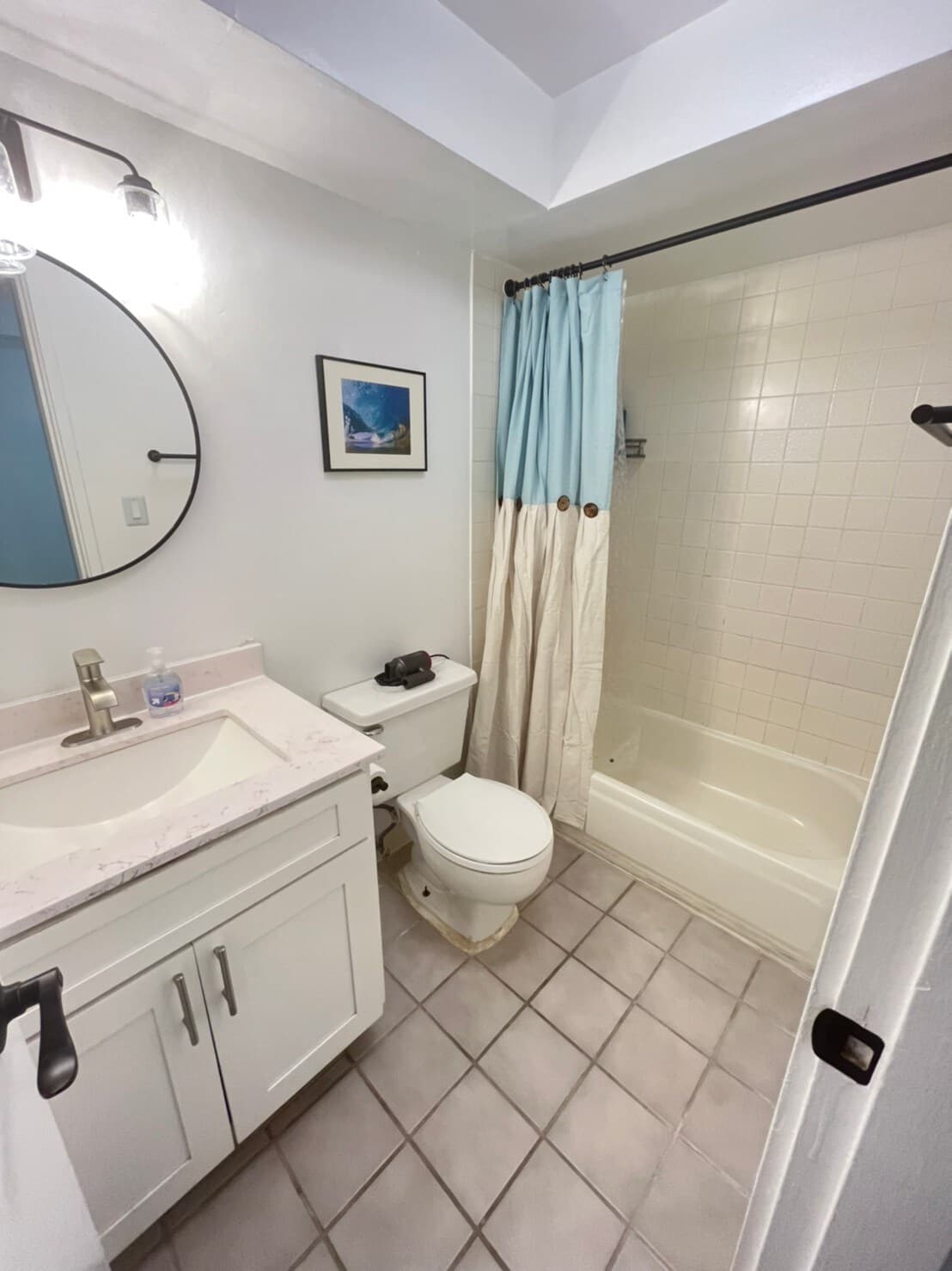 Condo in Honolulu · ★4.68 · Studio · 1 bed · 1 private bath - Photo 5