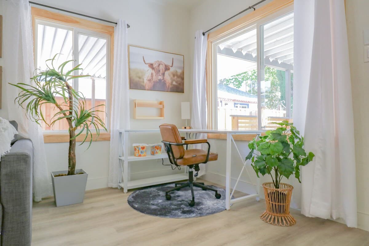 Downtown San Jose Haven with Smart Workspace - Photo 1