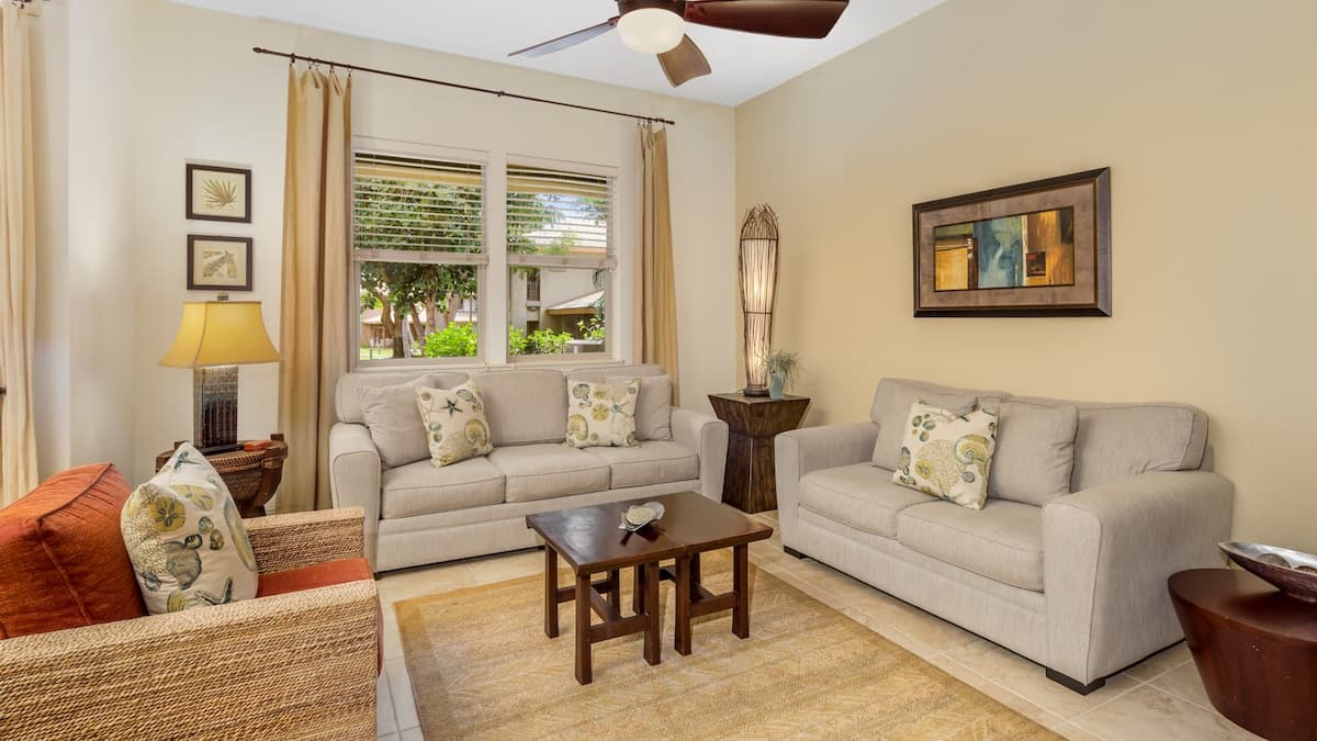 Townhouse in Waimea · ★4.94 · 2 bedrooms · 3 beds · 2.5 baths - Photo 3