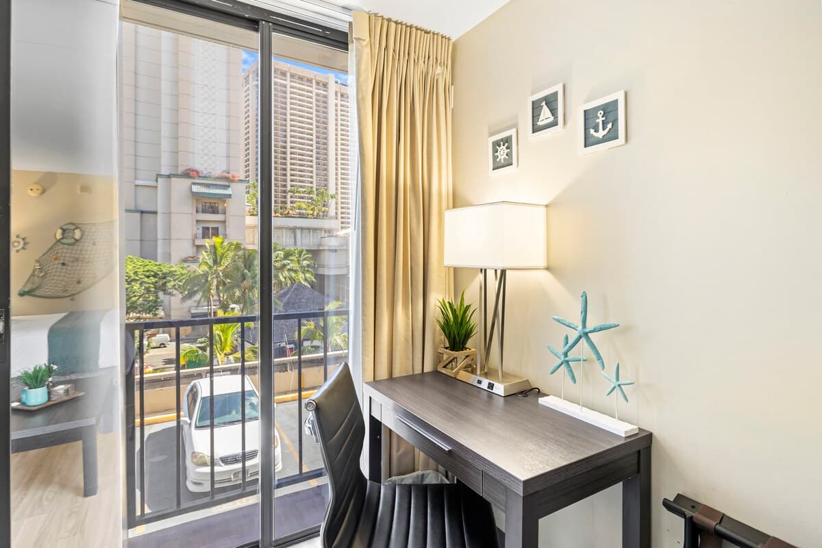 Relaxing & Cozy Coastal Studio with FREE Parking! - Photo 1