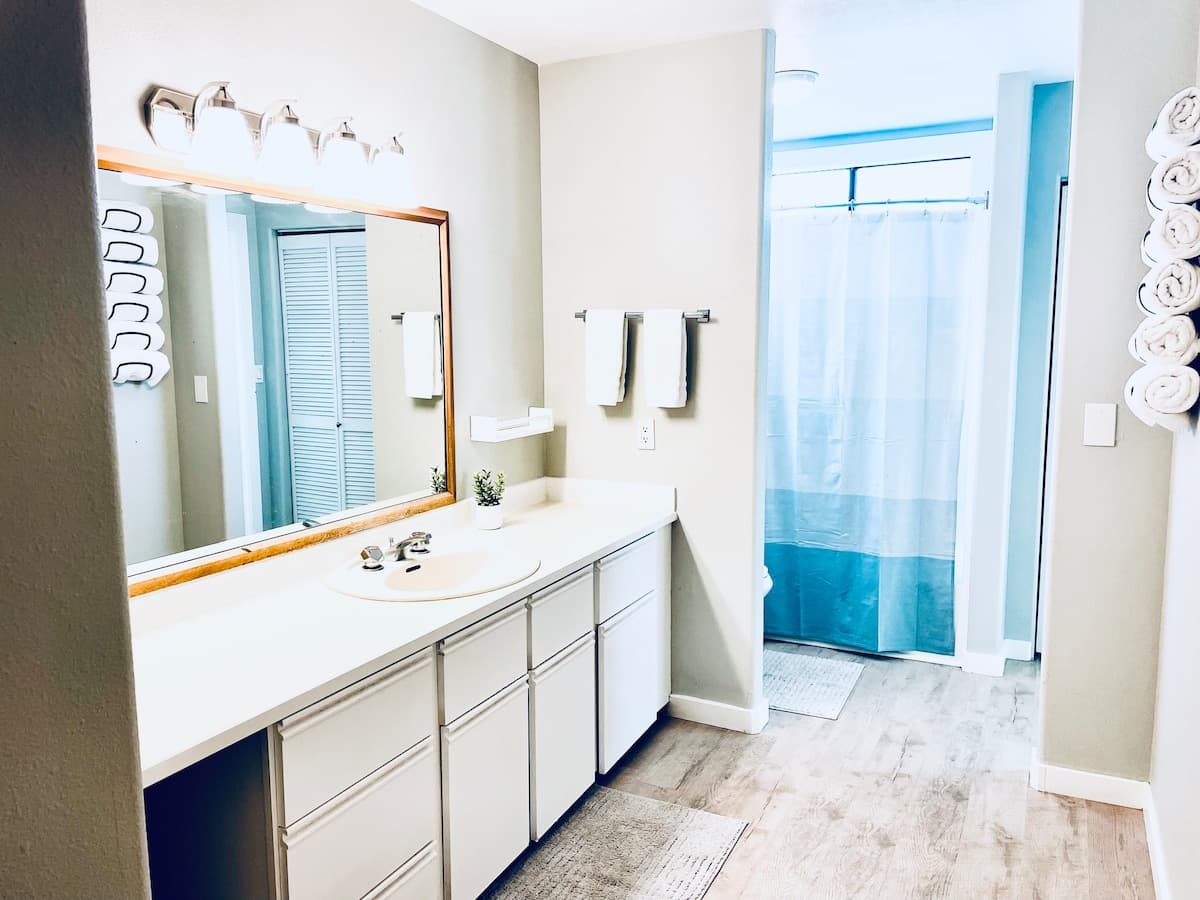 Guesthouse in Waikoloa Village · ★4.98 · 2 bedrooms · 2 beds · 1 shared bath - Photo 5
