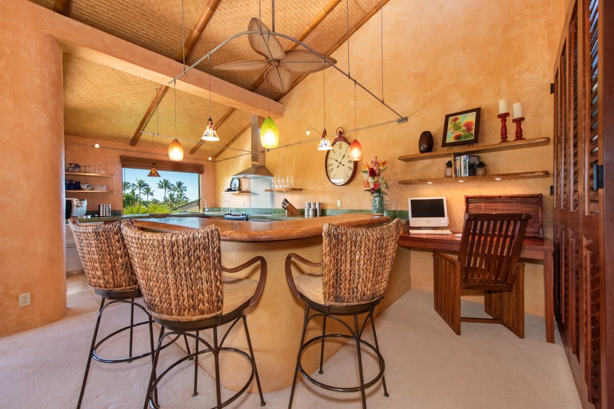 Condo in Wailea · ★4.94 · 1 bedroom · 2 beds · 1 bath - Photo 5