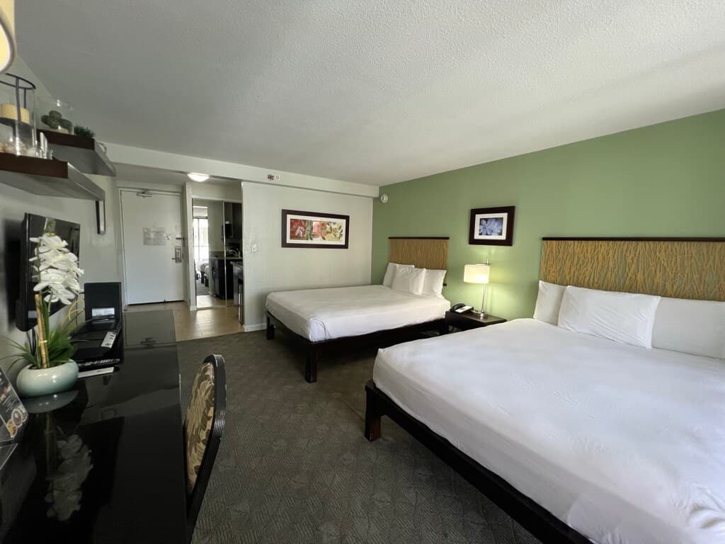 Summer Vacation Condo w/ Pool Access - Photo 2