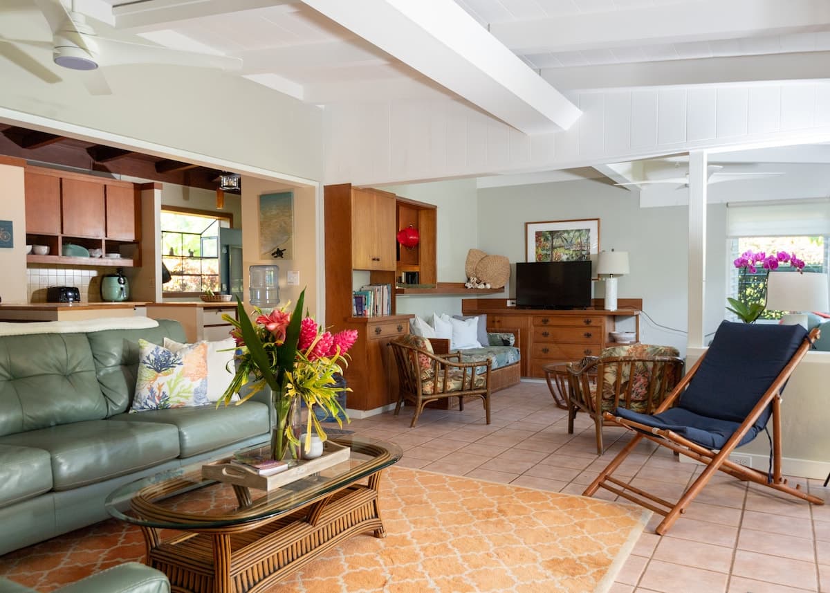 Home in Paia · ★4.89 · 3 bedrooms · 4 beds · 2 baths - Photo 2