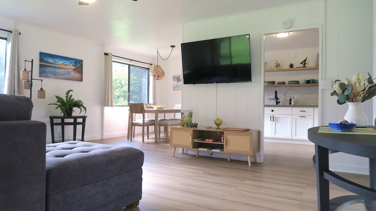 Home in Honokaa · ★4.95 · 3 bedrooms · 4 beds · 2 shared baths - Photo 1