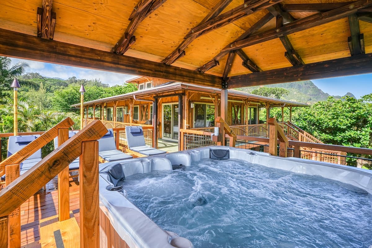 Home in Hanalei · ★4.87 · 2 bedrooms · 3 beds · 2 baths - Photo 5