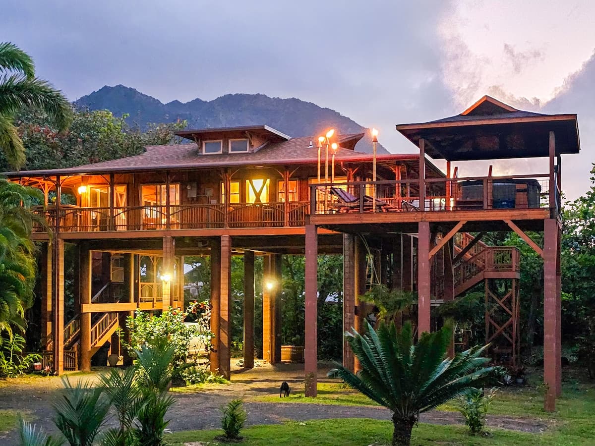 Home in Hanalei · ★4.87 · 2 bedrooms · 3 beds · 2 baths - Photo 1