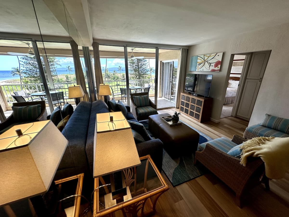 Condo in Kihei · ★4.86 · 2 bedrooms · 3 beds · 2 private baths - Photo 4