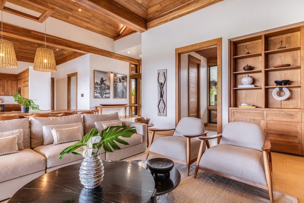 Teak House - Photo 2