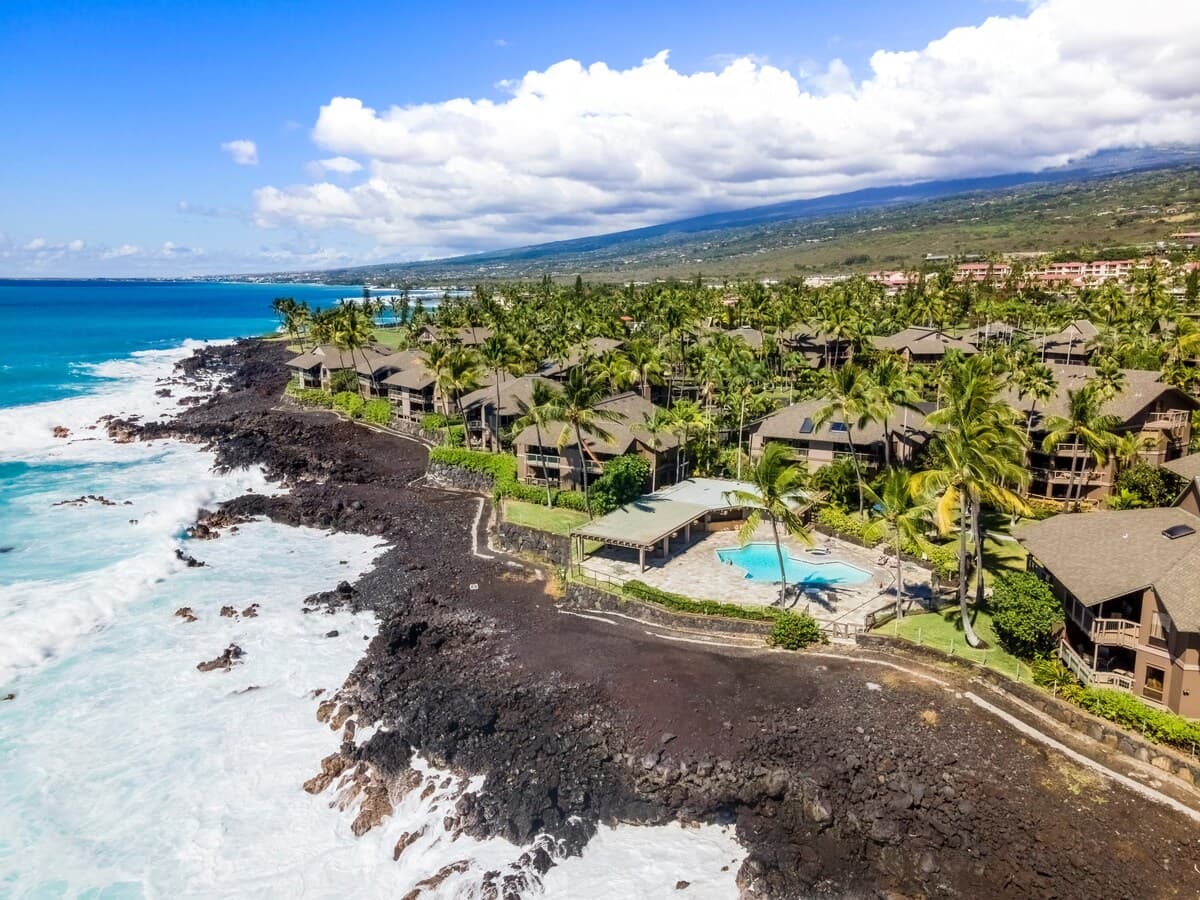 Condo in Kailua-Kona · ★5.0 · 1 bedroom · 2 beds · 1 bath - Photo 2