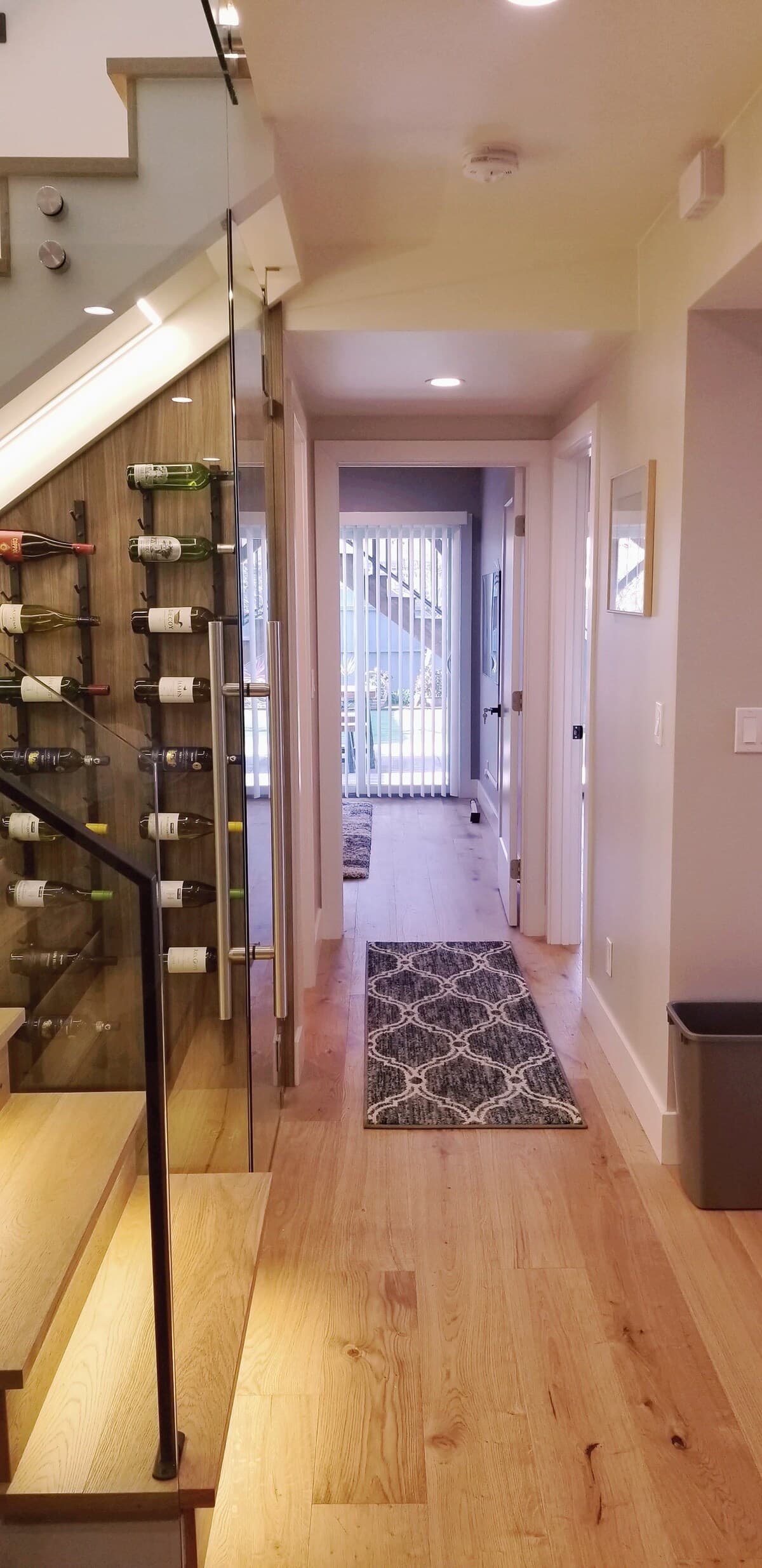 2 Queen 2 Full Bath Kitchenette Living Rm Parking - Photo 1