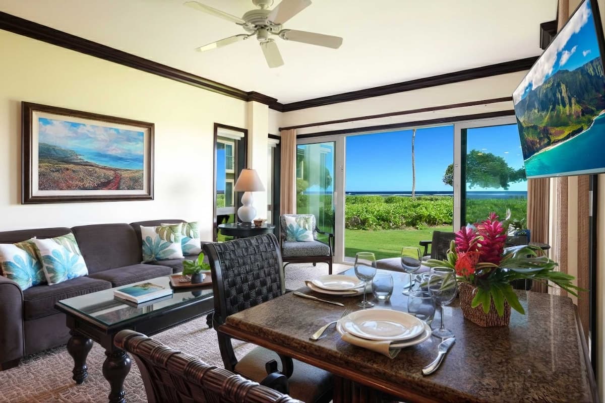 Condo in Kapaa · ★5.0 · 2 bedrooms · 4 beds · 2.5 baths - Photo 4