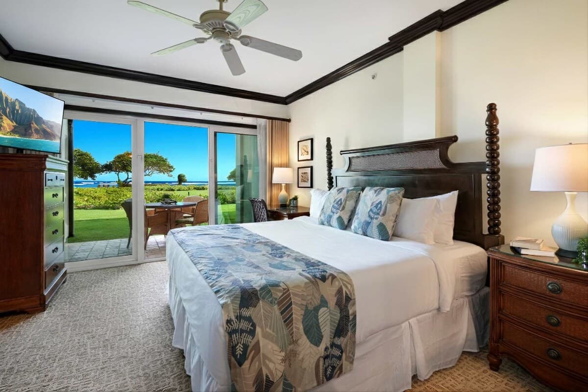Condo in Kapaa · ★5.0 · 2 bedrooms · 4 beds · 2.5 baths - Photo 5