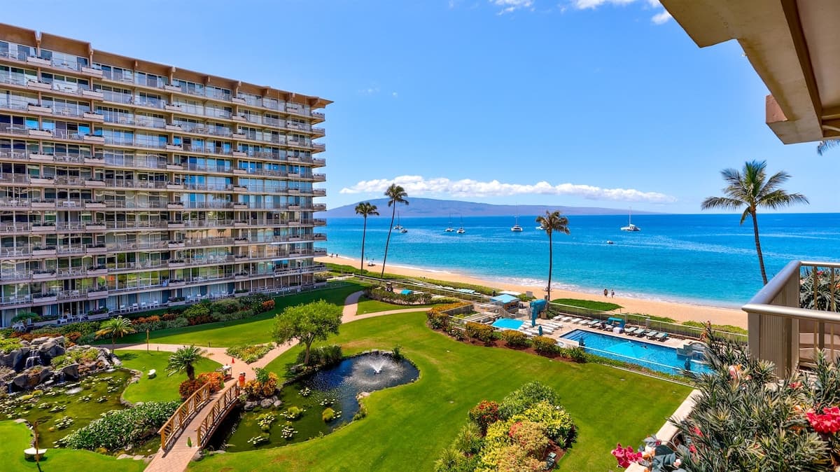 Condo in Lahaina · ★5.0 · 1 bedroom · 2 beds · 1 bath - Photo 1