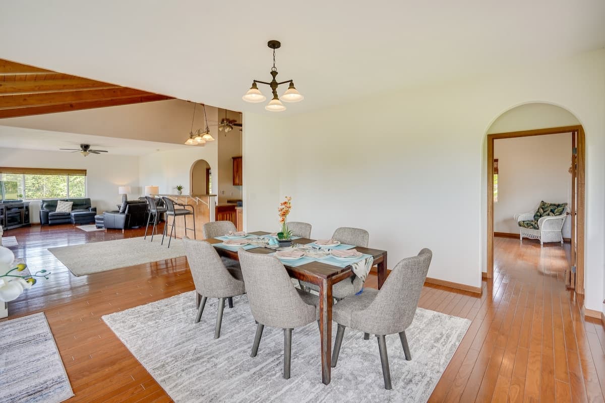 Home in Captain Cook · ★4.9 · 3 bedrooms · 3 beds · 3 shared baths - Photo 2