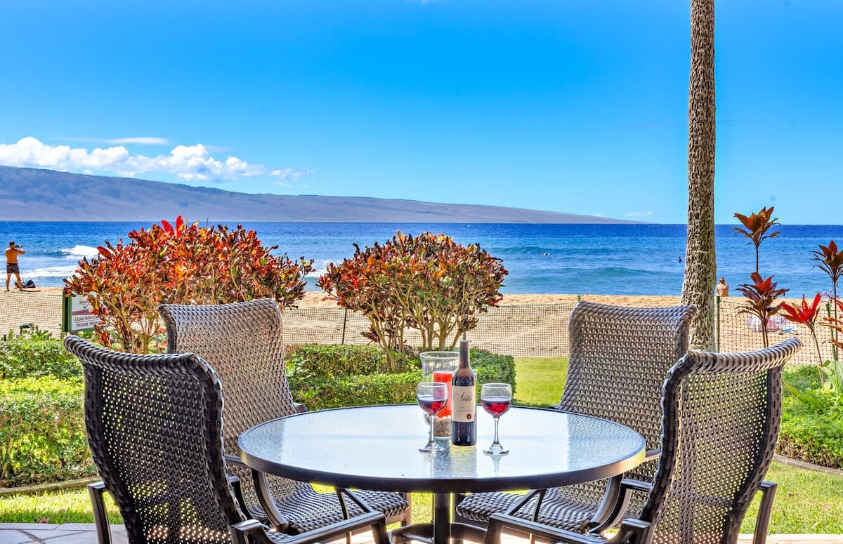 Condo in Lahaina · ★5.0 · 2 bedrooms · 2 beds · 2 baths - Photo 5
