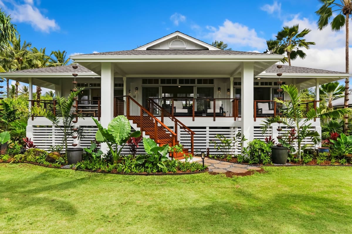 Home in Hanalei · ★5.0 · 3 bedrooms · 4 beds · 2.5 baths - Photo 1