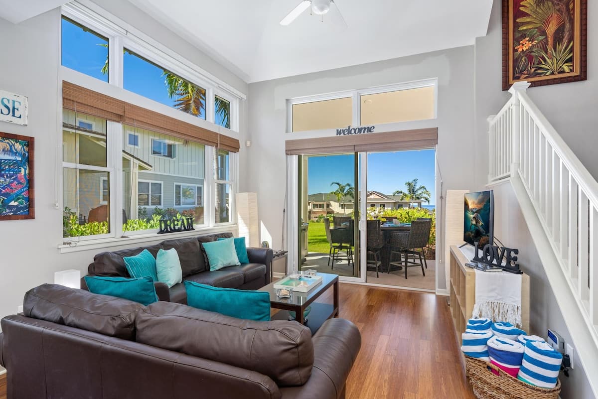 Townhouse in Kailua-Kona · ★4.77 · 3 bedrooms · 4 beds · 3 baths - Photo 2