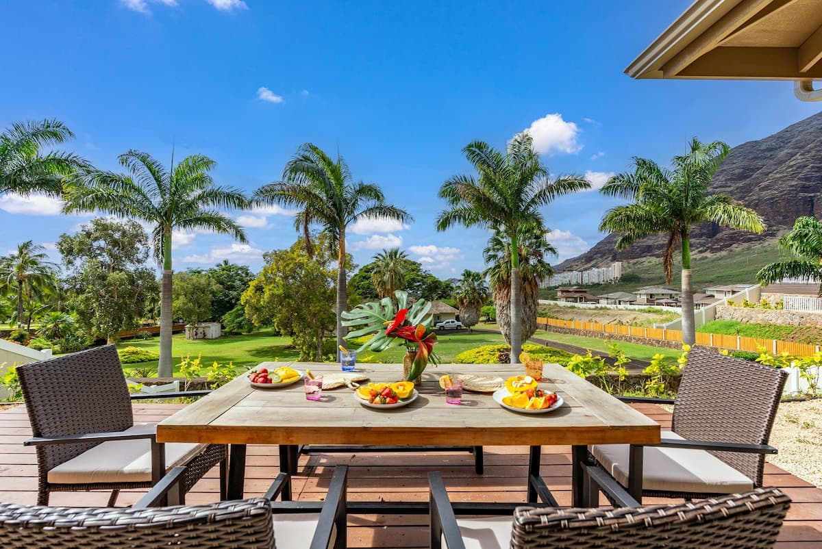 Home in Waianae · ★4.88 · 4 bedrooms · 8 beds · 2.5 private baths - Photo 1