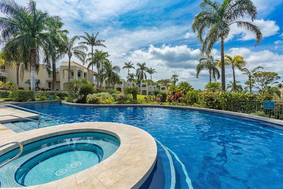 Condo in Wailea · ★5.0 · 1 bedroom · 2 beds · 2 baths - Photo 2
