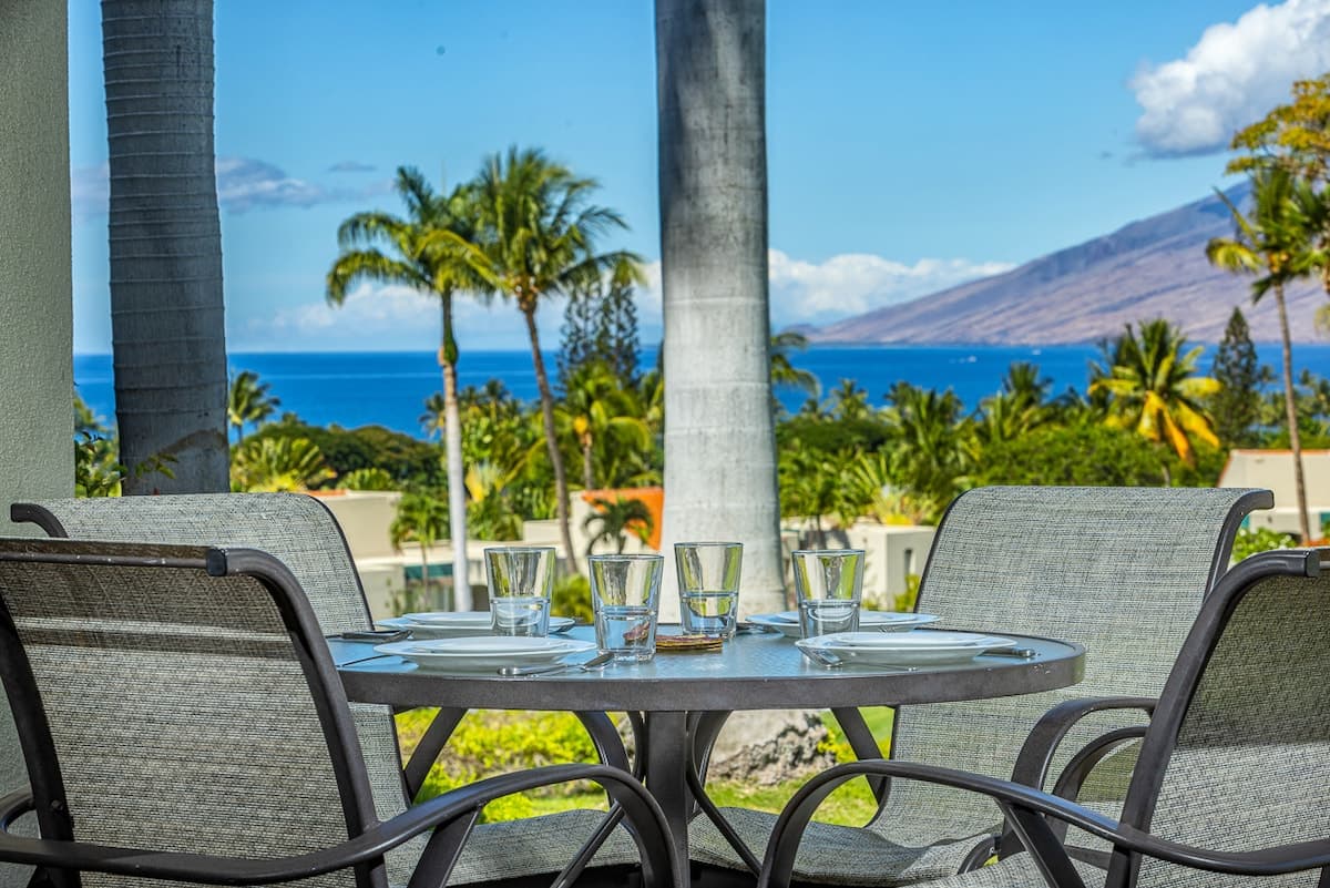 Condo in Wailea · ★5.0 · 1 bedroom · 2 beds · 2 baths - Photo 5