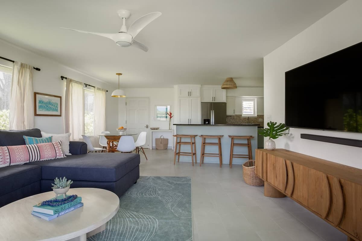 Home in Princeville · ★5.0 · 2 bedrooms · 3 beds · 2 baths - Photo 2