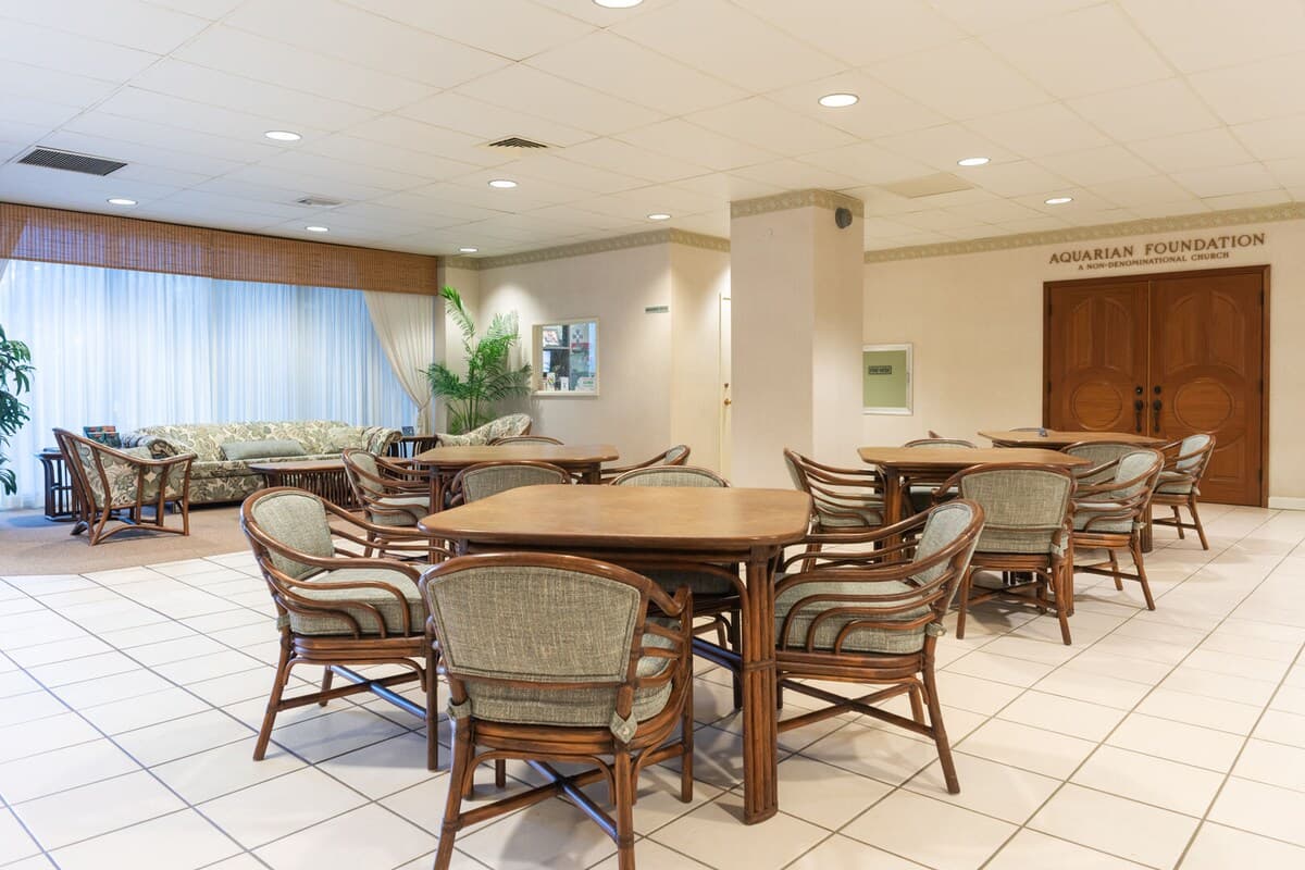 Condo in Honolulu · ★4.87 · 1 bedroom · 1 bed · 1 private bath - Photo 3